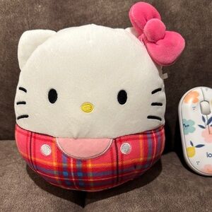 Hello Kitty (Kellytoy White and Pink Plush with Plaid